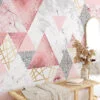 Gri ve Pembe Geometrik Şekilli Duvar Kağıdı, Buz Dokulu Modern Üçgen 3D Duvar Kağıdı - Görsel 5