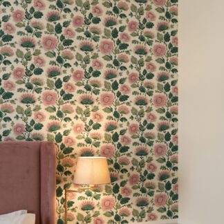 Vintage Pembe Çiçekli ve Yeşil Yapraklı İşlemeli Duvar Kağıdı, Klasik Botanik Duvar Posteri Çiçekli Duvar Kağıtları